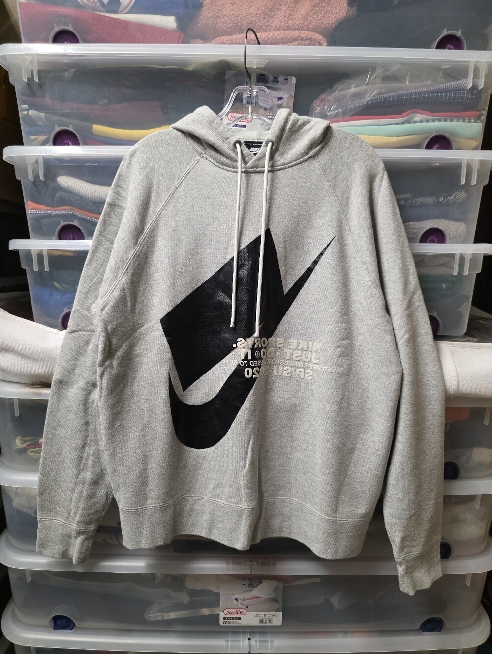 Nike Men's Gray Fleece Pullover Hoodie Swoosh Logo Graphic Size M